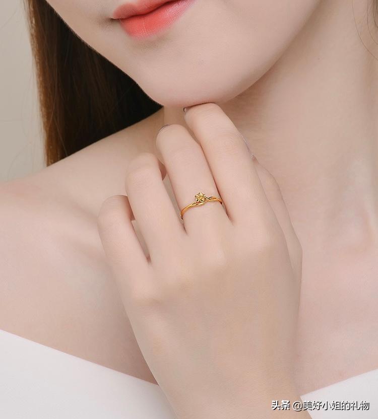 母亲节礼物项链黄金推荐,母亲节礼物排行榜前十名黄金饰品