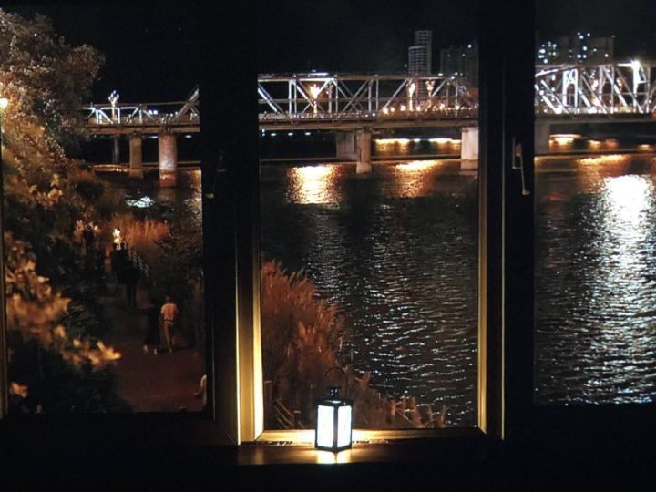 【开箱评测】极米神灯:卧室投影仪的天花板,居然是个吸顶灯!