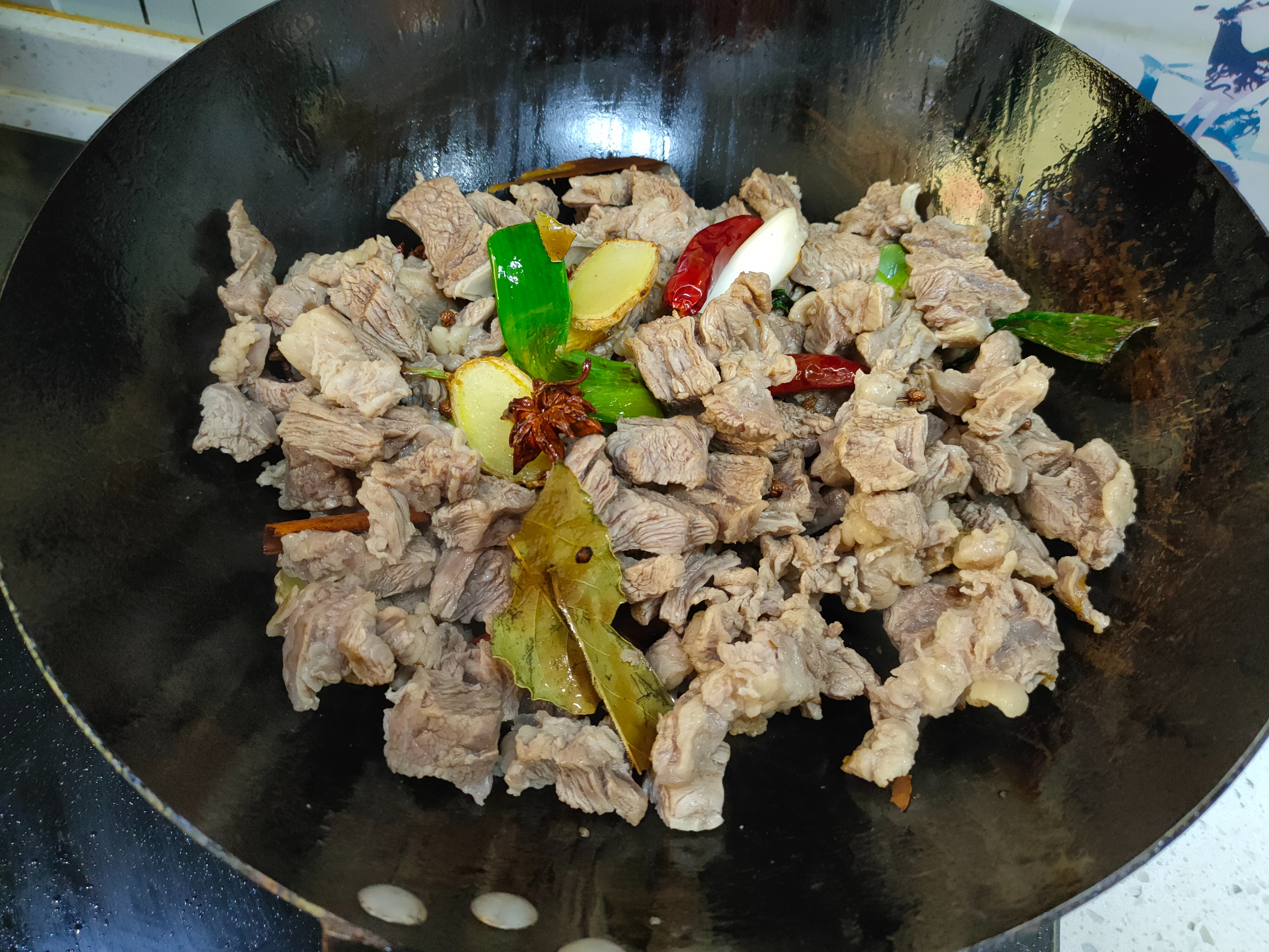 家常炖牛肉做法牛肉加一物软烂,高压锅炖牛肉多长时间牛肉软烂呢