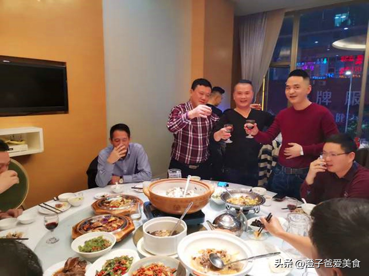 喝酒爱出汗的人好不好,喝酒越出汗越能喝是啥原因