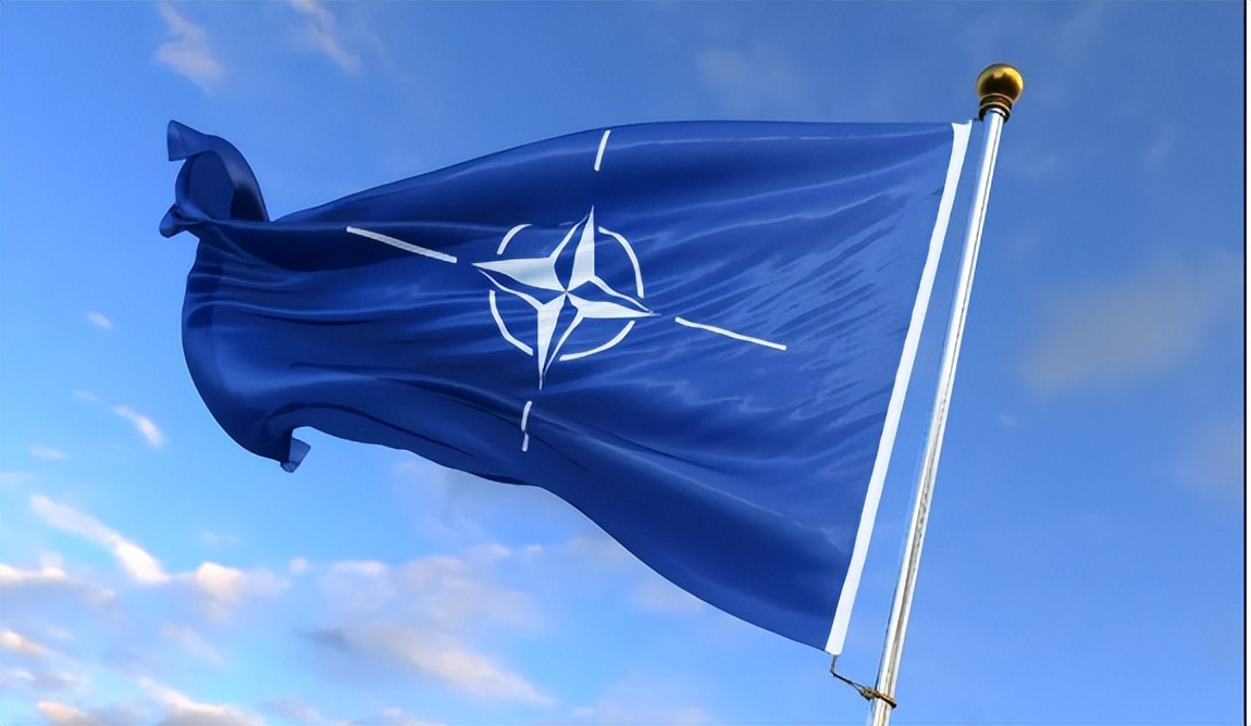 俄武器快用完了吗,俄军武器不足梅德韦杰夫霸气回应