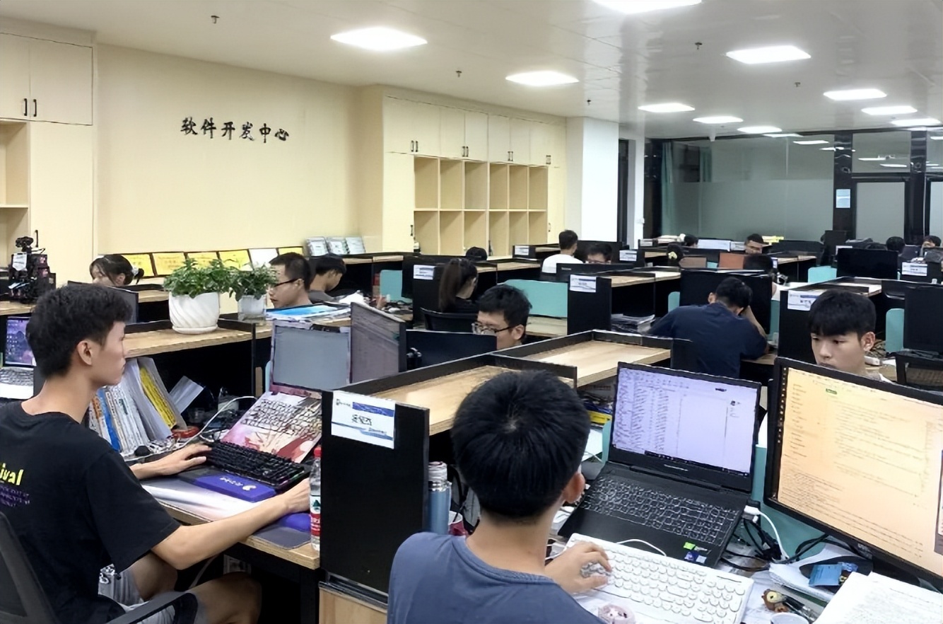 本科十大高薪大学专业,本科毕业生十大高薪排行榜