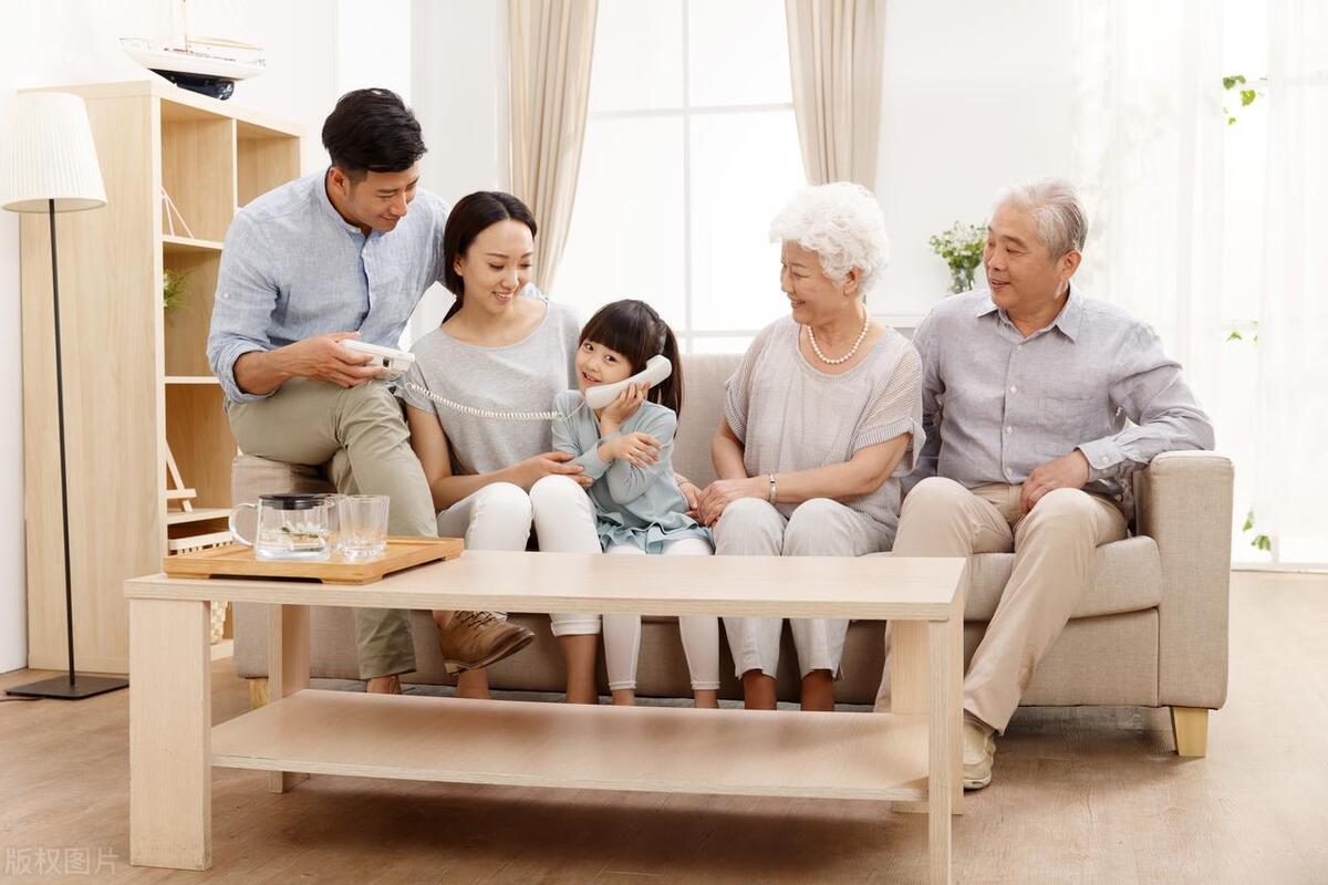 最强解释：普信男、钢铁直男、绿茶男、下头男、冤种男和宅男