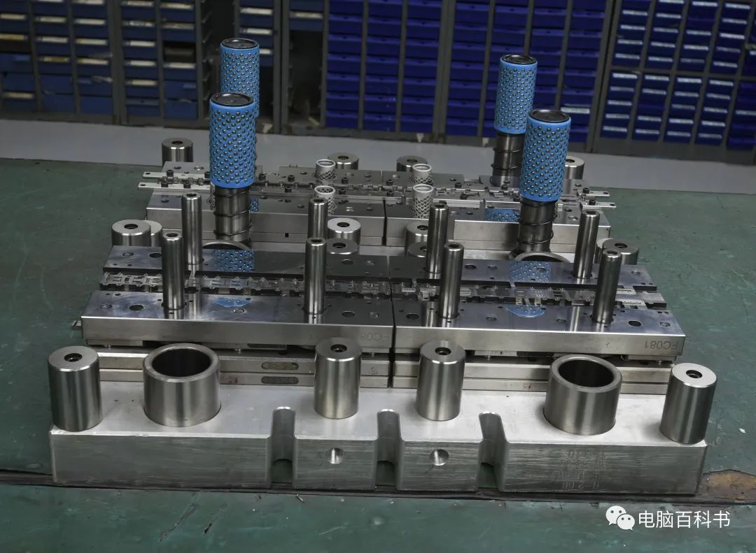 模具设计是塑胶好还是五金好,模具设计属于工业设计吗