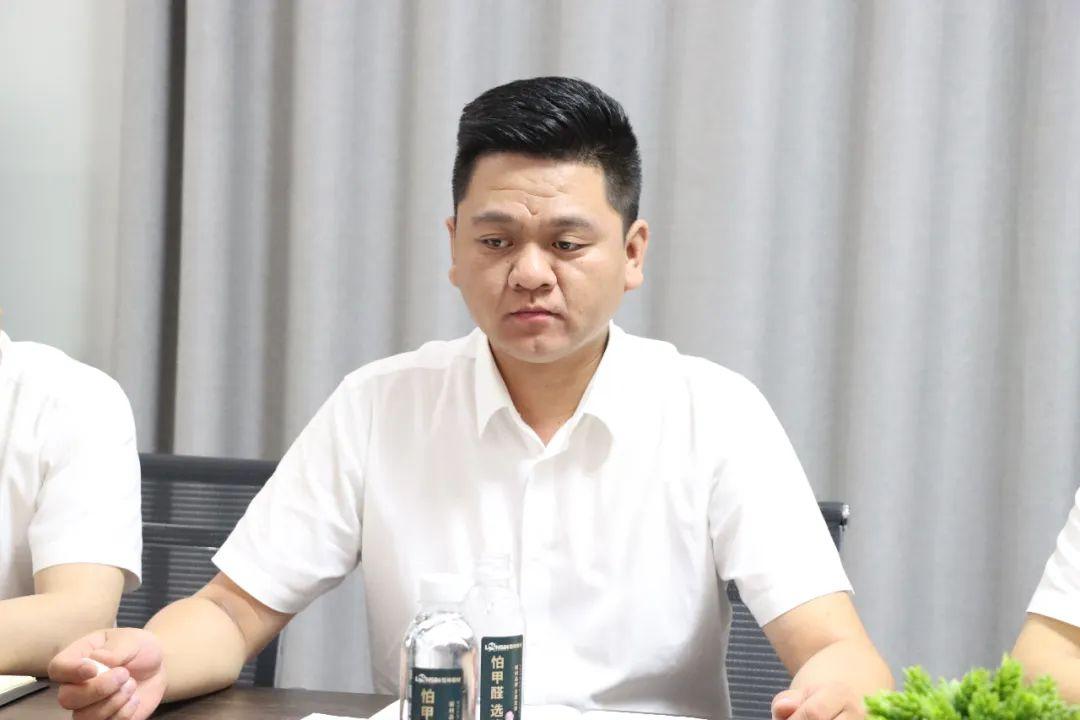 全力出击·奋进六月｜隆饰板材组织召开5月份营销总结大会！