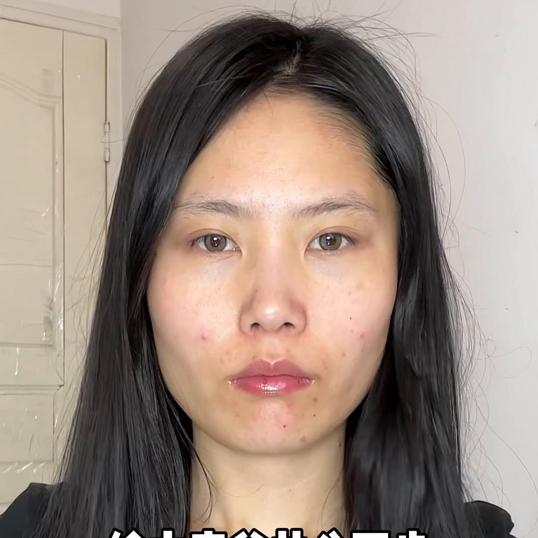 方脸姐妹一定要剪这个三段式高层次中长发！自己在家就能剪...