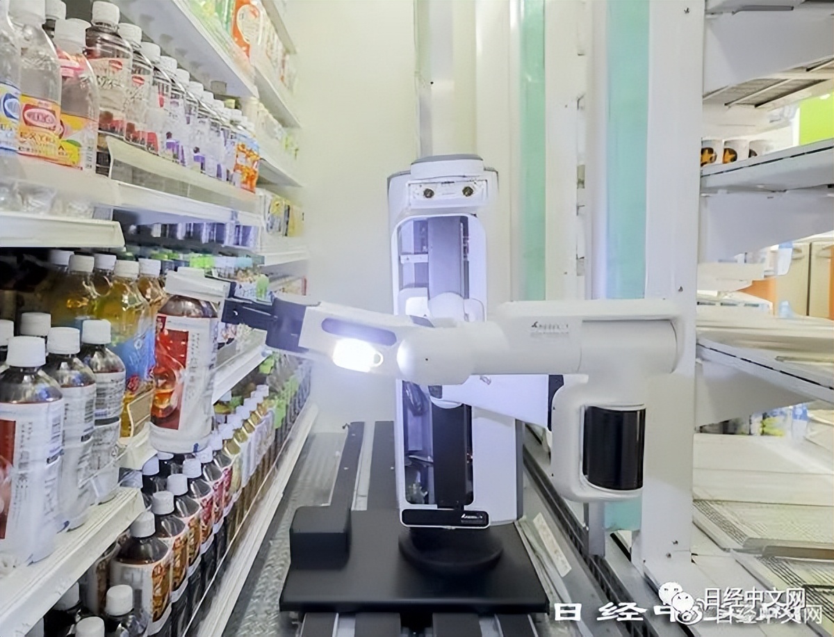 全家便利店自动售卖机,日本全家便利店清洁机器人