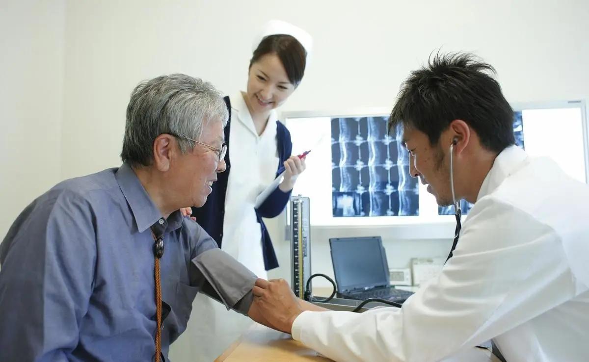 红酒软化血管靠谱吗,鱼油软化血管有效吗