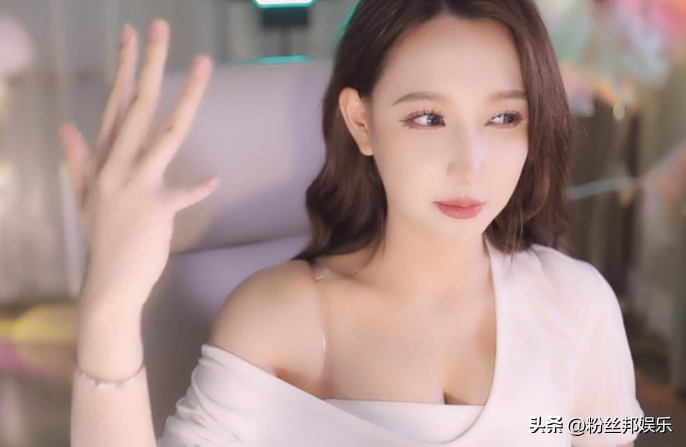 房租要3万8一个月！米娜即将搬家到长沙，类似汤臣一品的江景房