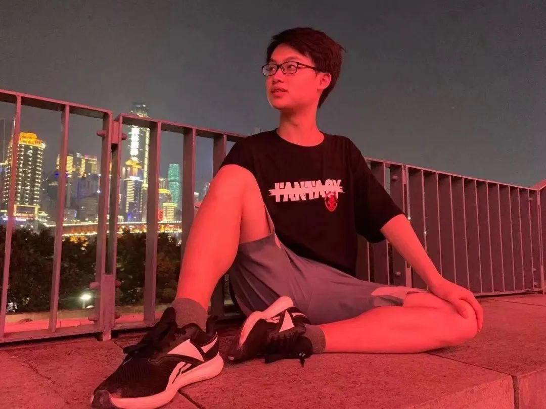 扎根元宇宙！成电“硬核”学霸：一作发顶刊，获香港中文大学等名校全奖直博offer！