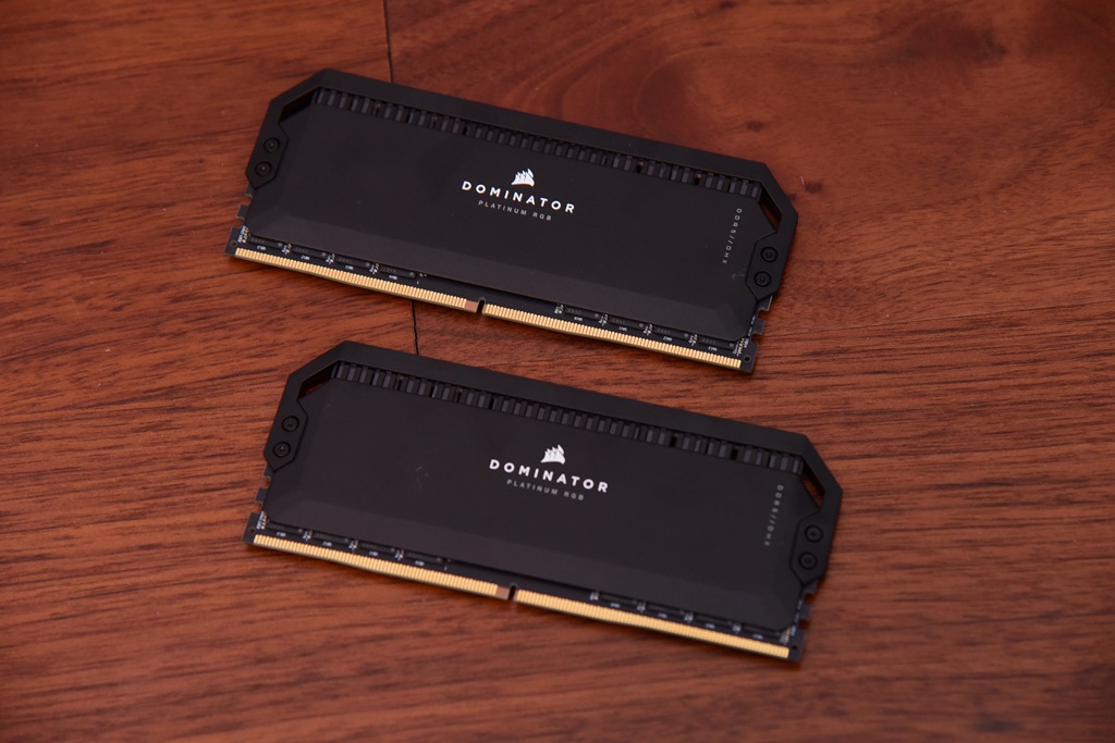 DDR5与DDR4？Win11与Win10？12600K对决5600X实战