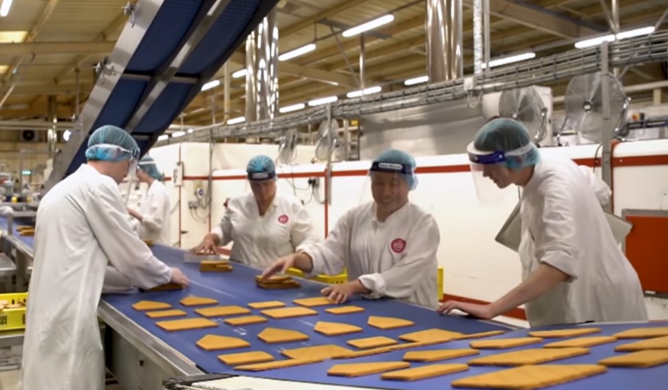 香港教师移居英国,香港小学老师移民香港