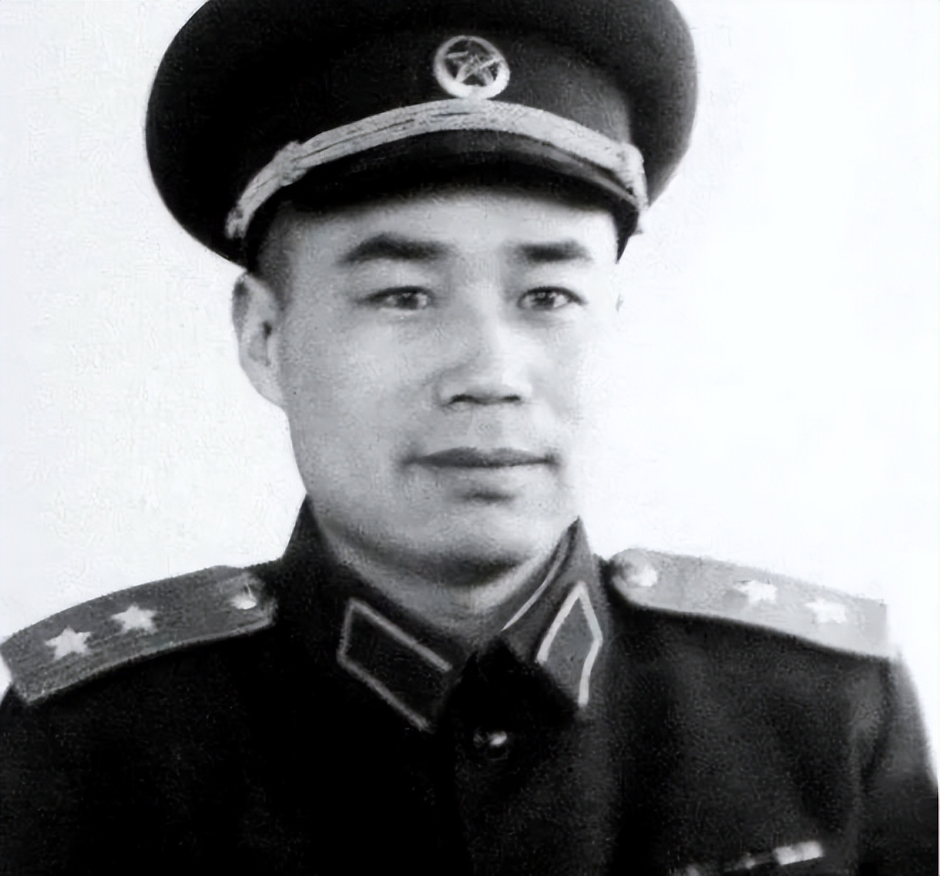 1955年授衔将军分几个等级,1955年有多少将军被授军衔