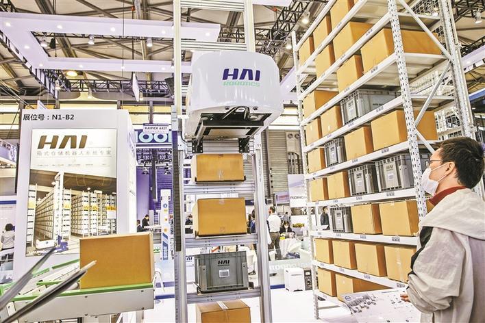 我帮企业找市场｜去前海！企业货物一链登机出海