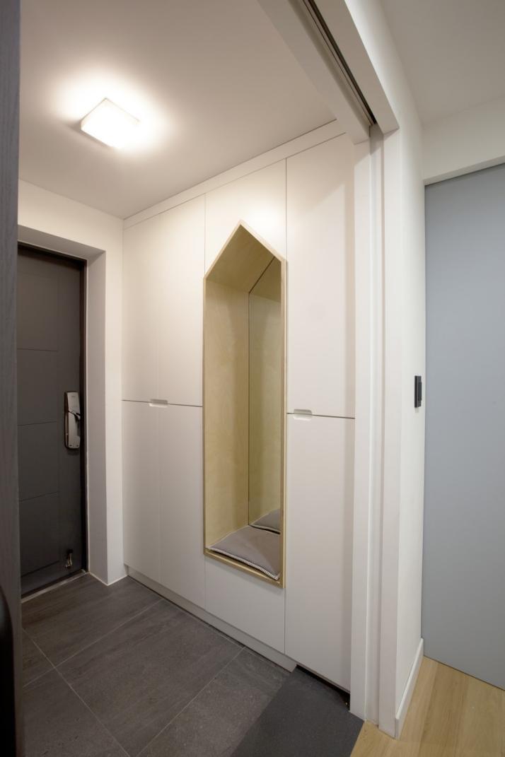 客厅电视背景墙做成收纳柜,小户型不做电视柜如何增加收纳