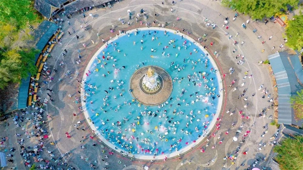 坐上动车去赴约，一起“水水水”吧！