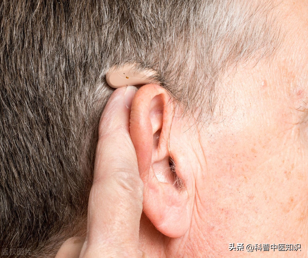 耳肿，耳痒，外耳溃烂流黄水：中医清热透散，益气温阳治愈