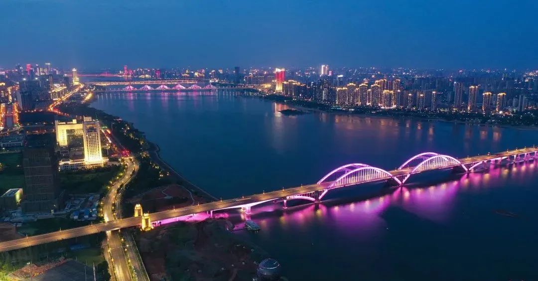 南昌的秋天文案,南昌的秋天闪闪发光