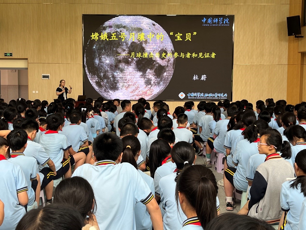 科普活动进校园点亮孩子科学梦,科普知识进校园科技体验零距离