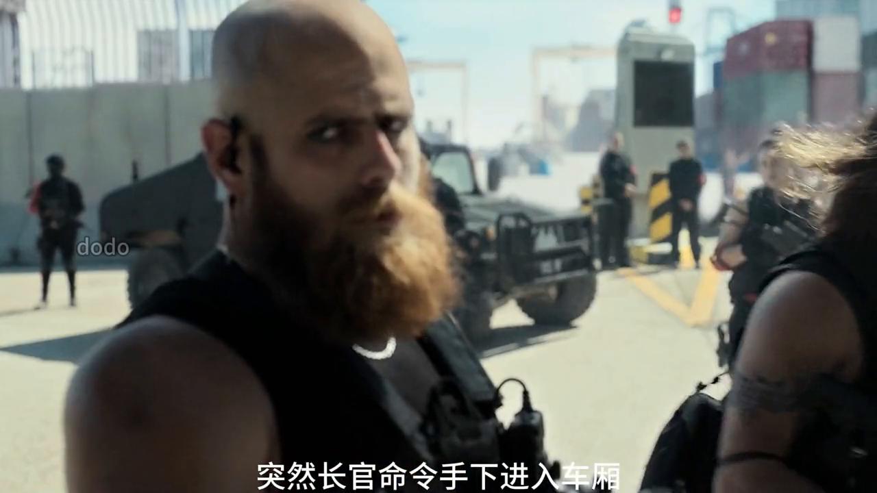 这个女人竟然自己缝合受伤的大腿#电影解说