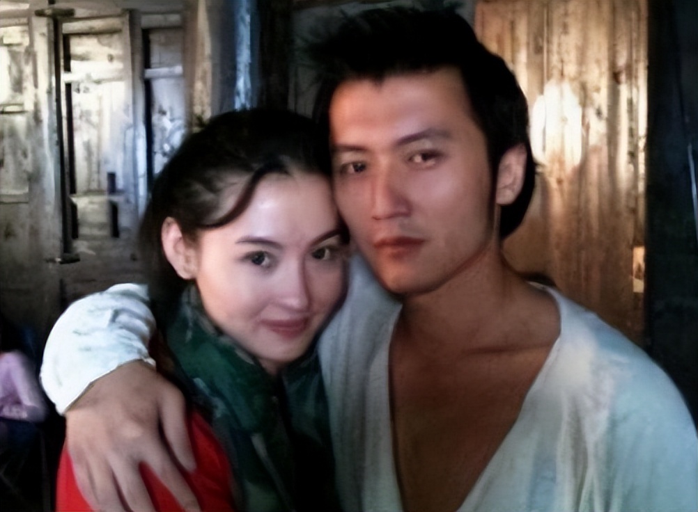 王菲是如何和窦唯走在一起的,王菲和窦唯现在的情史