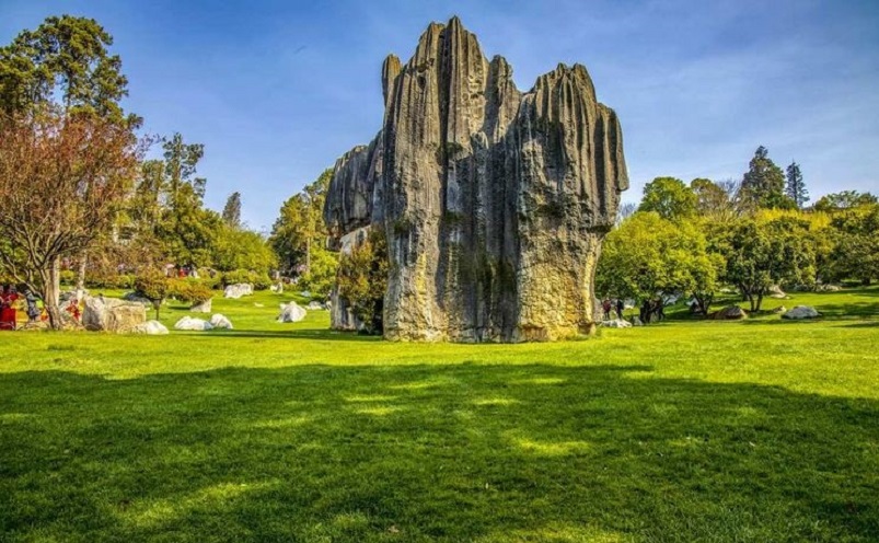昆明旅游必去十大景点有哪些,昆明市区必玩旅游景点排名前十