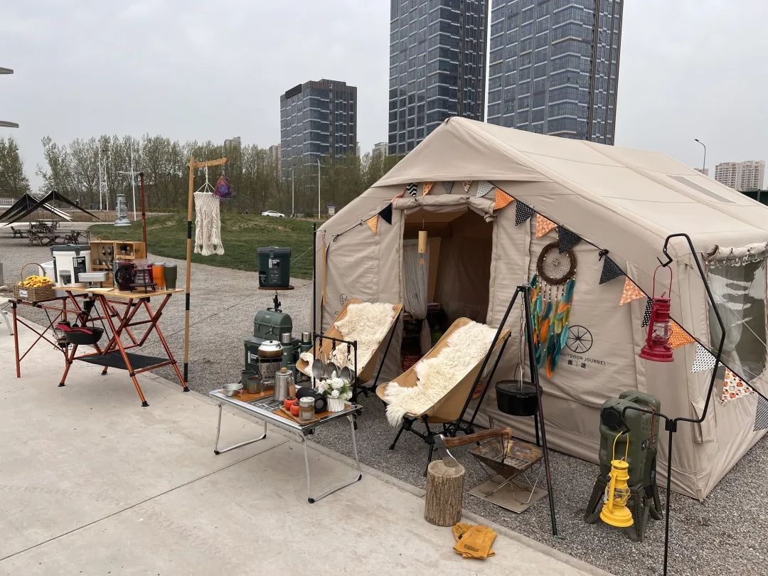 天津房车公园露营基地,一张天幕露营