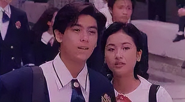 演唱会拉下裤链,用色情号码当专辑名称,陈奕迅为何给他下跪?