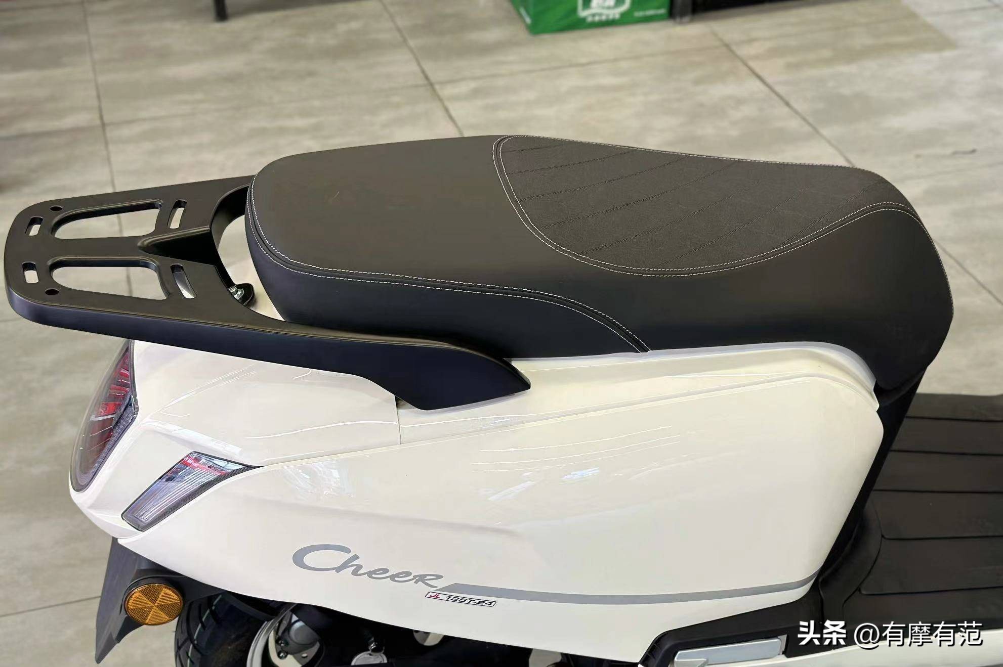 7980元的嘉陵巧乐125复古踏板,嘉陵巧乐125多少钱二手