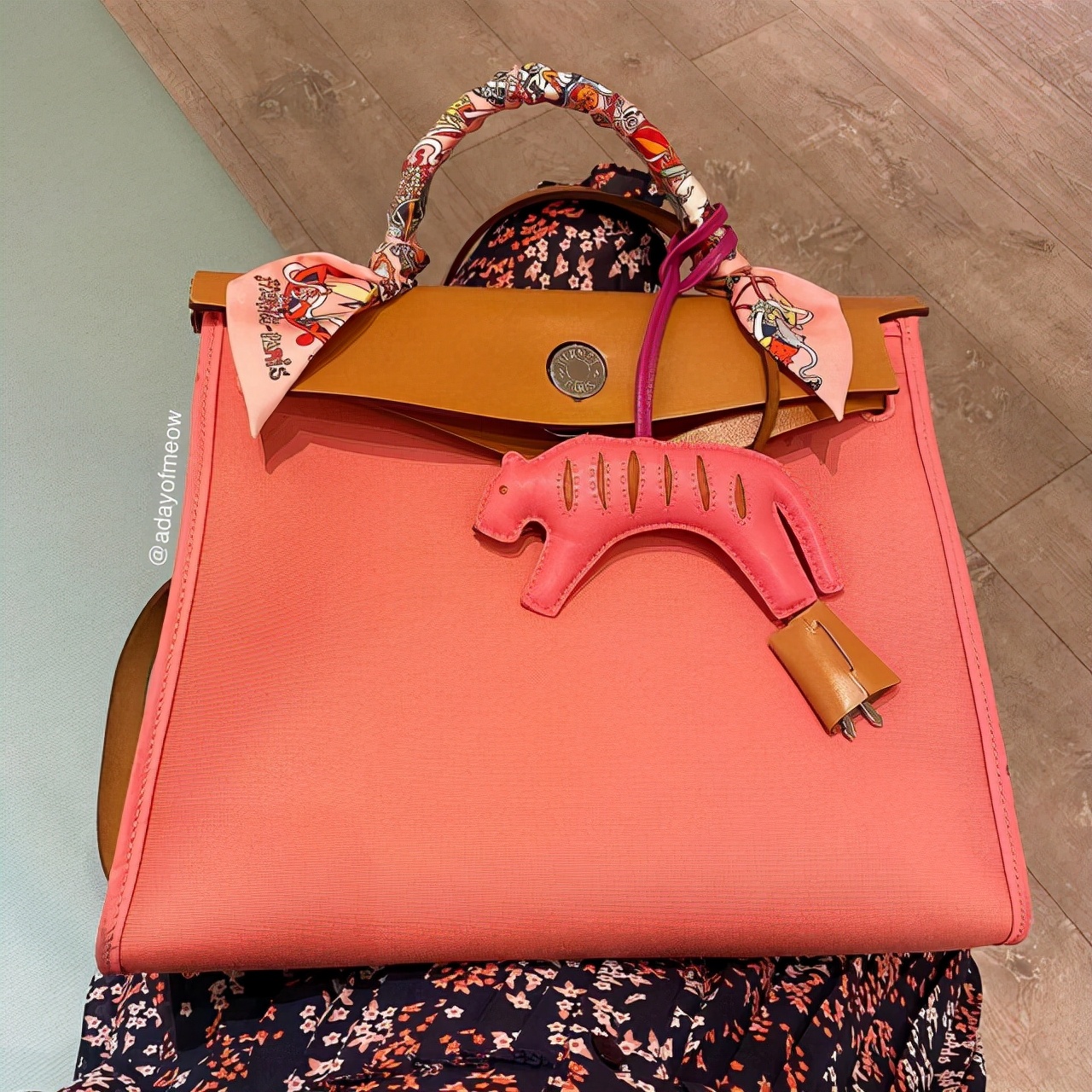 爱马仕斜挎包hermes,爱马仕入门款herbag锁头