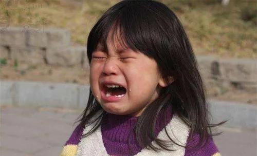 孩子总是莫名其妙的哭闹怎么回事,如何处理孩子的哭闹行为