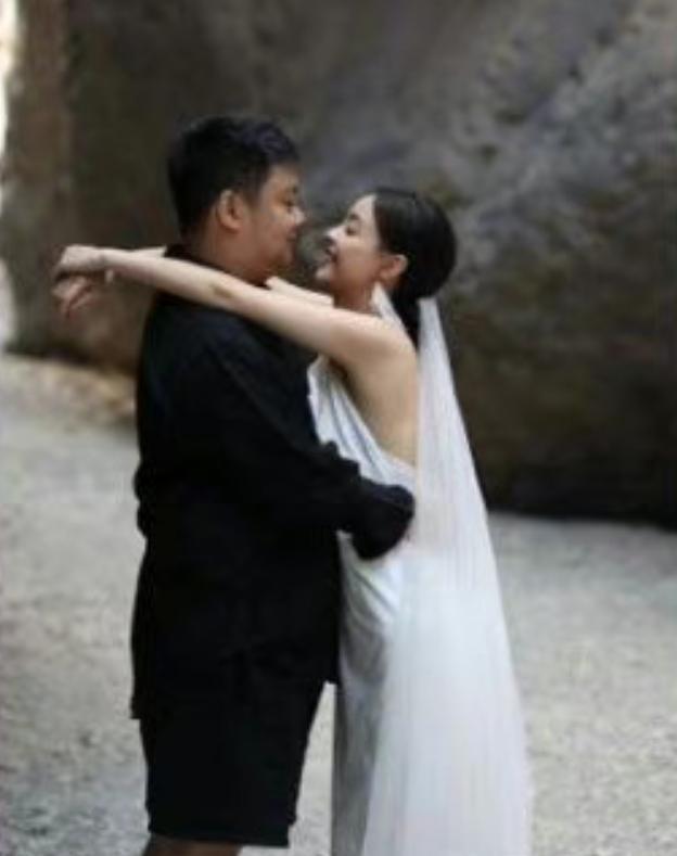 陈红陈飞宇一张照片,陈红爆料陈飞宇视频