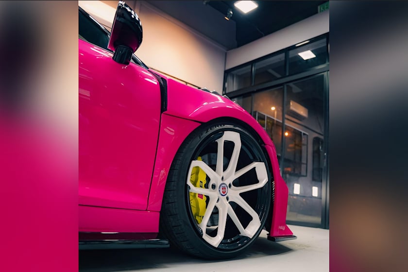 奥迪超跑r8改装,奥迪r8内饰改装翻毛皮