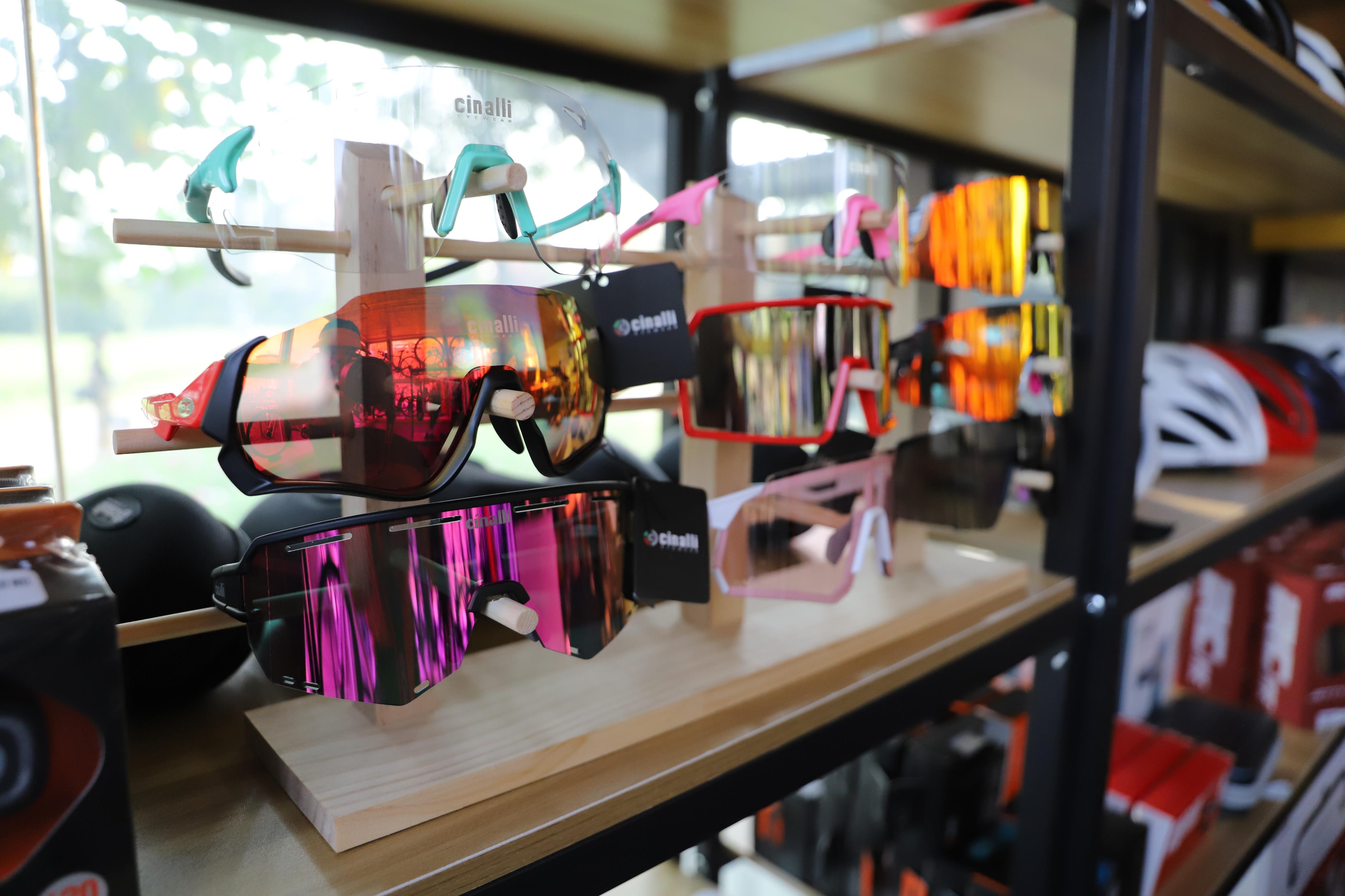 瑞豹自行车概念店,瑞豹成都自行车店