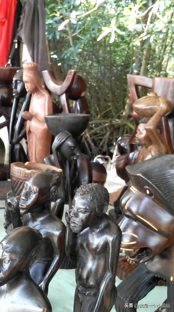 我逛黑人的木雕摊《我在安哥拉的日子374》
