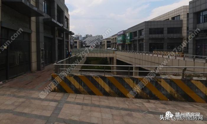 十年商贸有限公司能赚多少钱,赣州毅德城商铺产权多少年