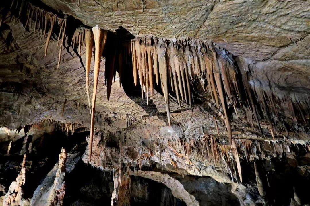 洞穴的形成科普,天然洞穴形成的4个阶段