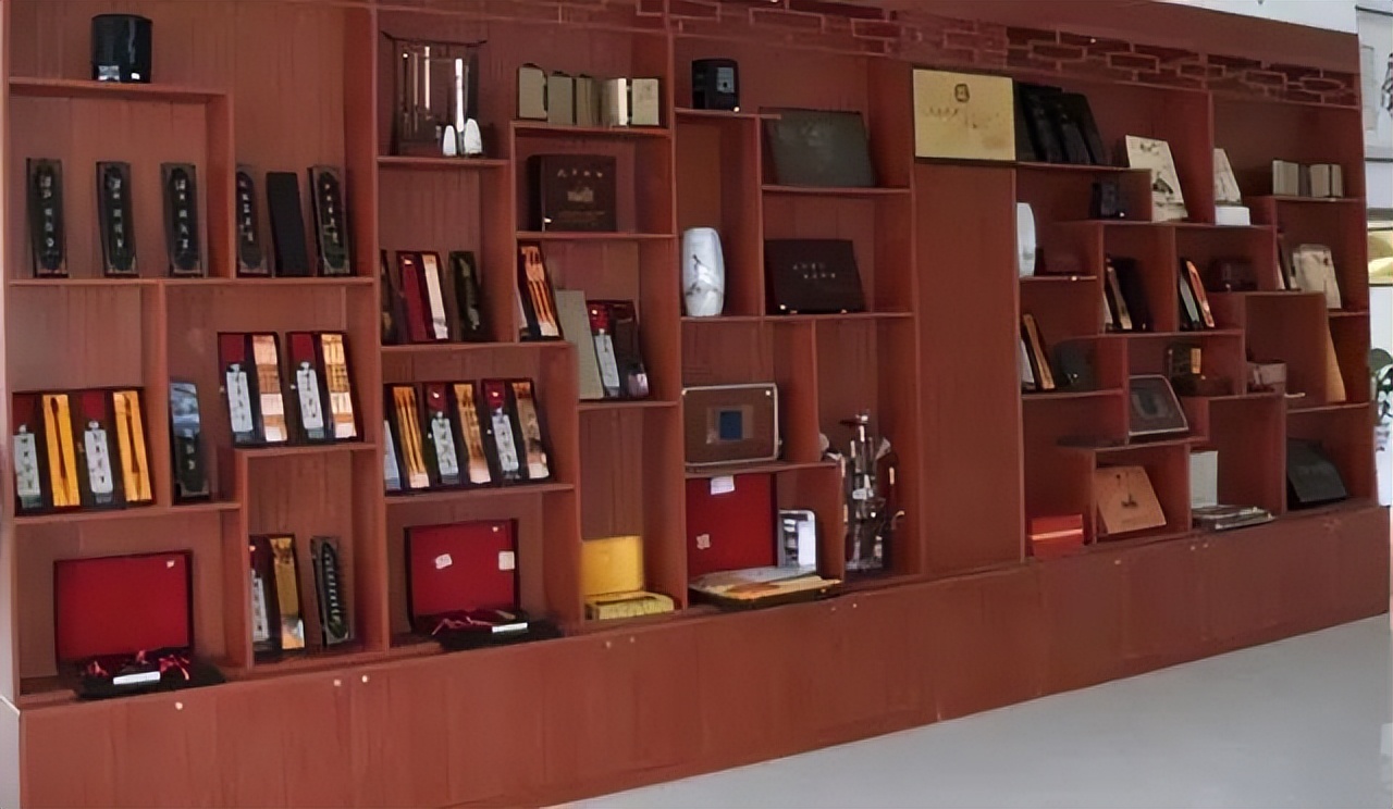 文房四宝笔墨纸砚用行书怎么写,文房四宝笔墨纸砚日积月累意思