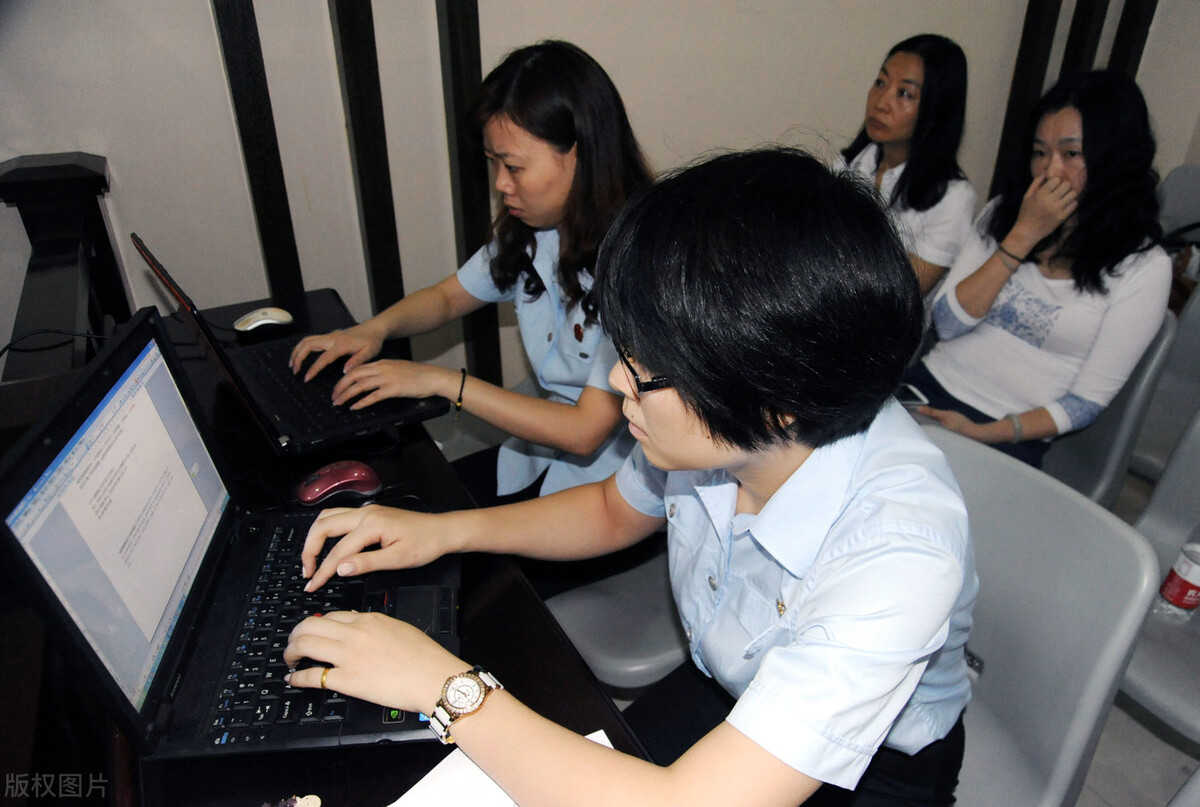 从哪里看本地法检招聘书记员,法检书记员一般是几月份招考