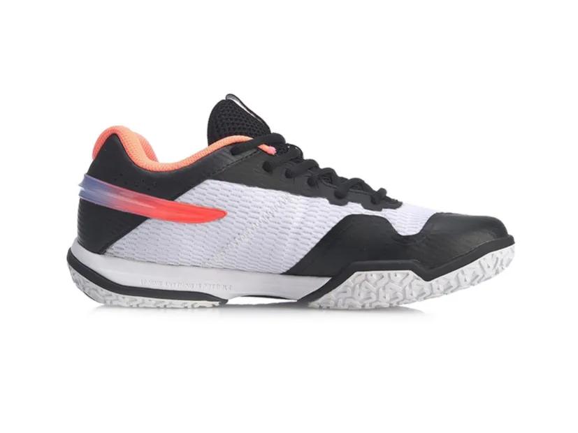 性价比高的羽毛球鞋推荐,性能和颜值并存的羽毛球鞋