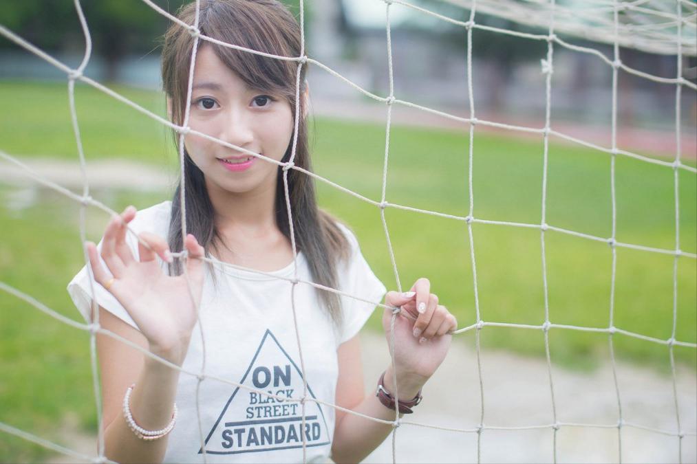 女孩平时习惯性夹腿，是怎么回事？