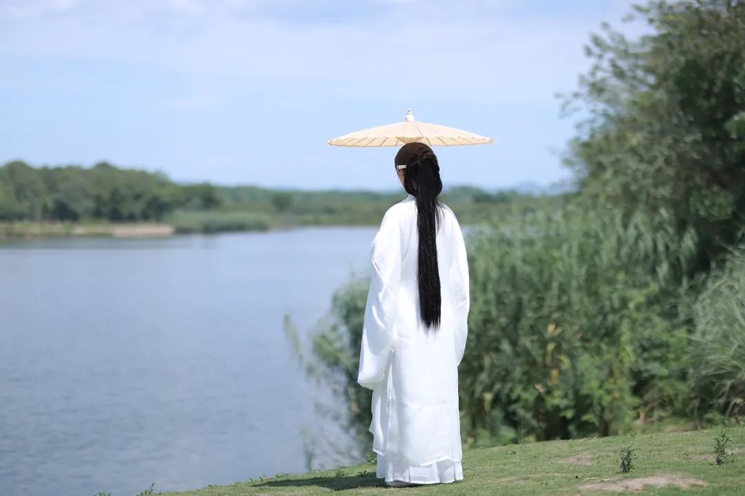 含有春字的飞花令有哪些古诗词,春字飞花令100首必背诗词