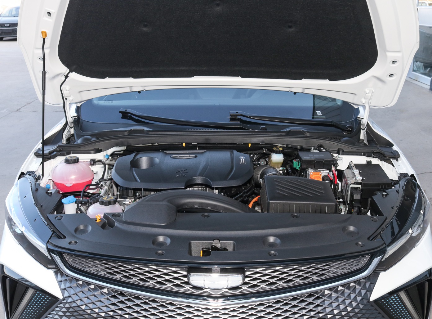 家用轿车建议选紧凑型车，看看这三款，省油，空间大，安全配置多