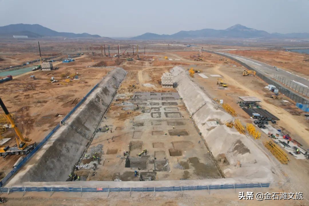 金石滩十二时辰！疫情下的光影轮转！