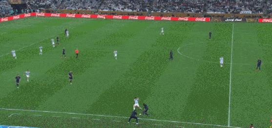 梅西世界杯进球双手指天集锦,梅西本届世界杯第5个进球瞬间