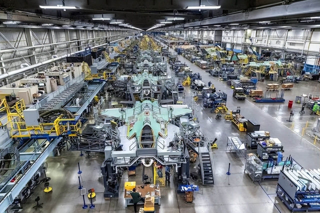 美军f35维护成本高的问题能否解决,50架f35最新战舰