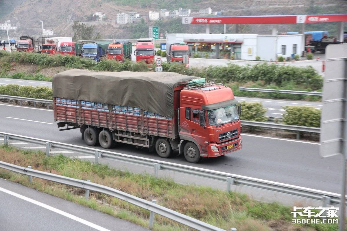 追溯仓栅货厢由来，戴上紧箍咒的蓝牌仓栅车会被蚕食吗？