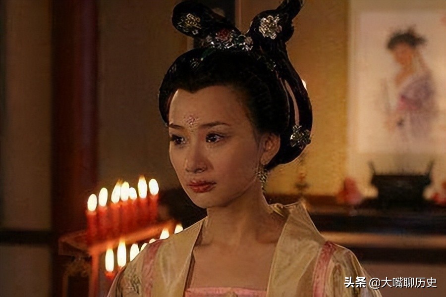 大小周后李煜近况,李煜小周后被召进宫后写的词