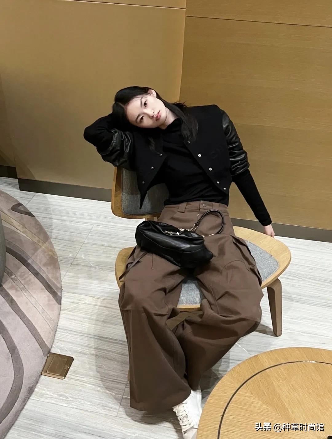 4种不同风格的春季穿搭示范,4种风格20套冬日穿搭照着穿就对了