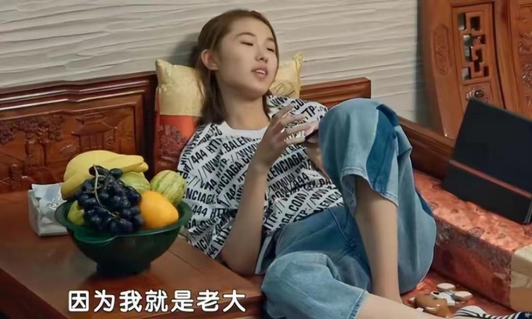 16岁富家女喂饭3年后现状,辽宁16岁女孩需要人喂饭